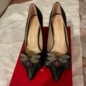 Butterfly Gucci shoes. Never used